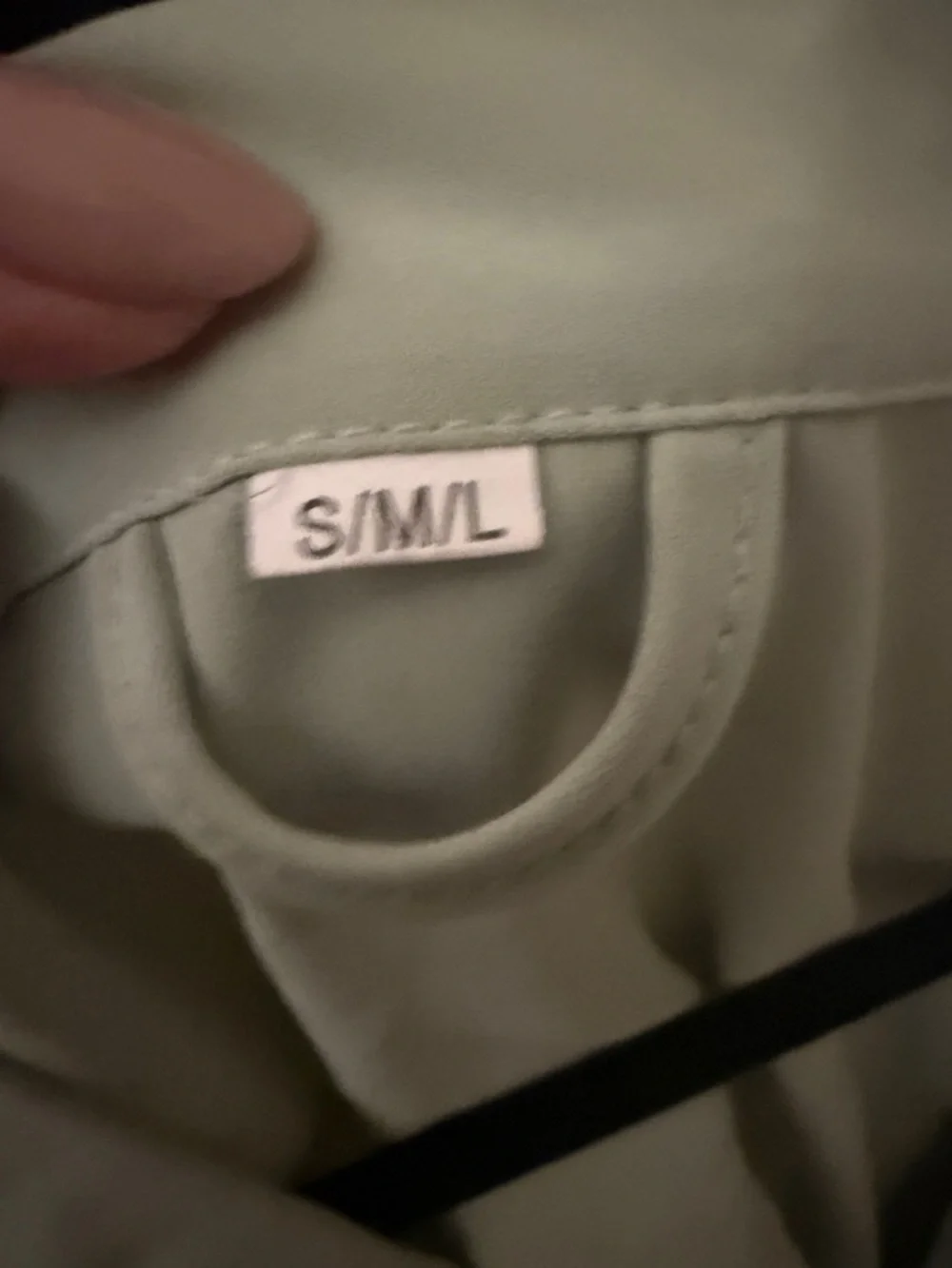 Initial Robe - Picture 4 of 7